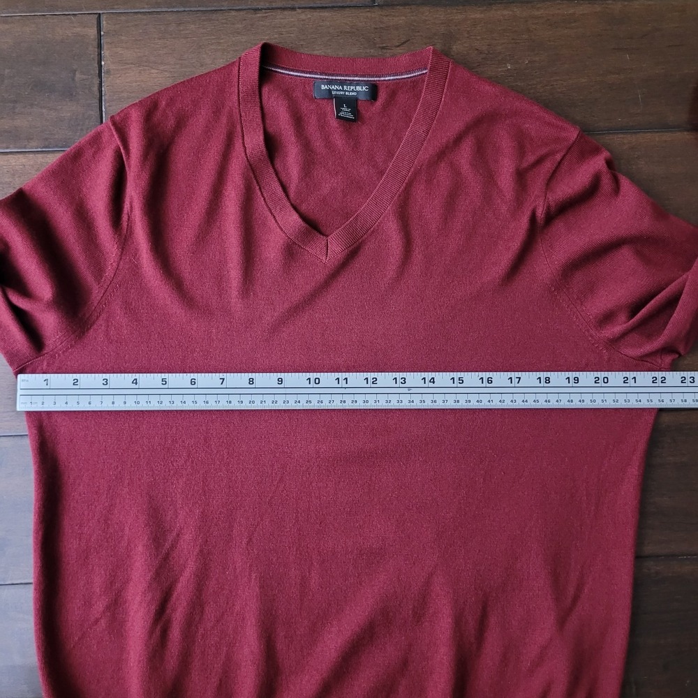 Banana Republic Mens Luxury Blend V-Neck Sweater Burgundy Silk Cashmere Large - Picture 5 of 6